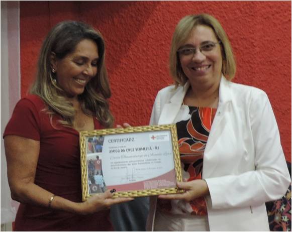 Cruz Vermelha Brasileira homenageia bisneta de seu fundador (1)