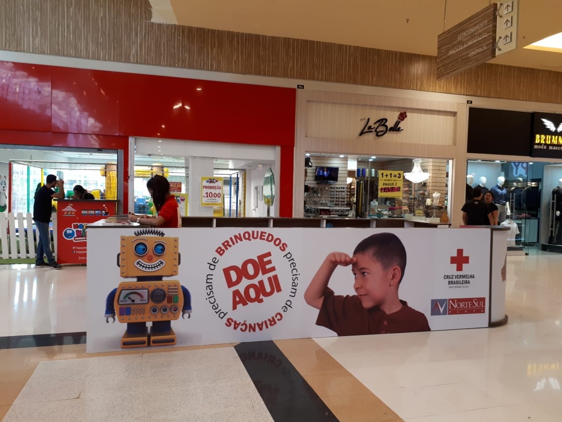 Cruz Vermelha Brasileira arrecada brinquedos para doar no Dia das Crianças
