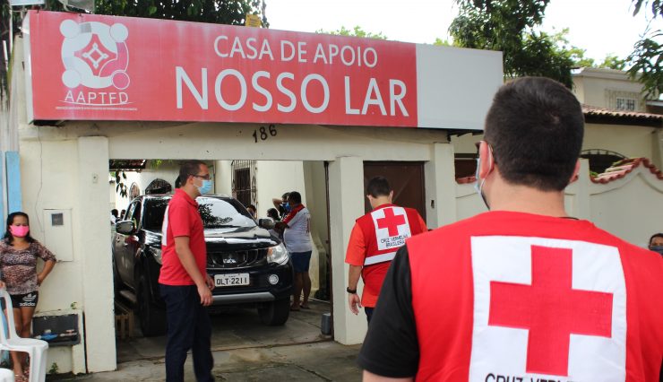 Mais um dia de ajuda humanitária promovido pela Cruz Vermelha Brasileira no Amapá (1)
