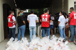 Mais um dia de ajuda humanitária promovido pela Cruz Vermelha Brasileira no Amapá (3)